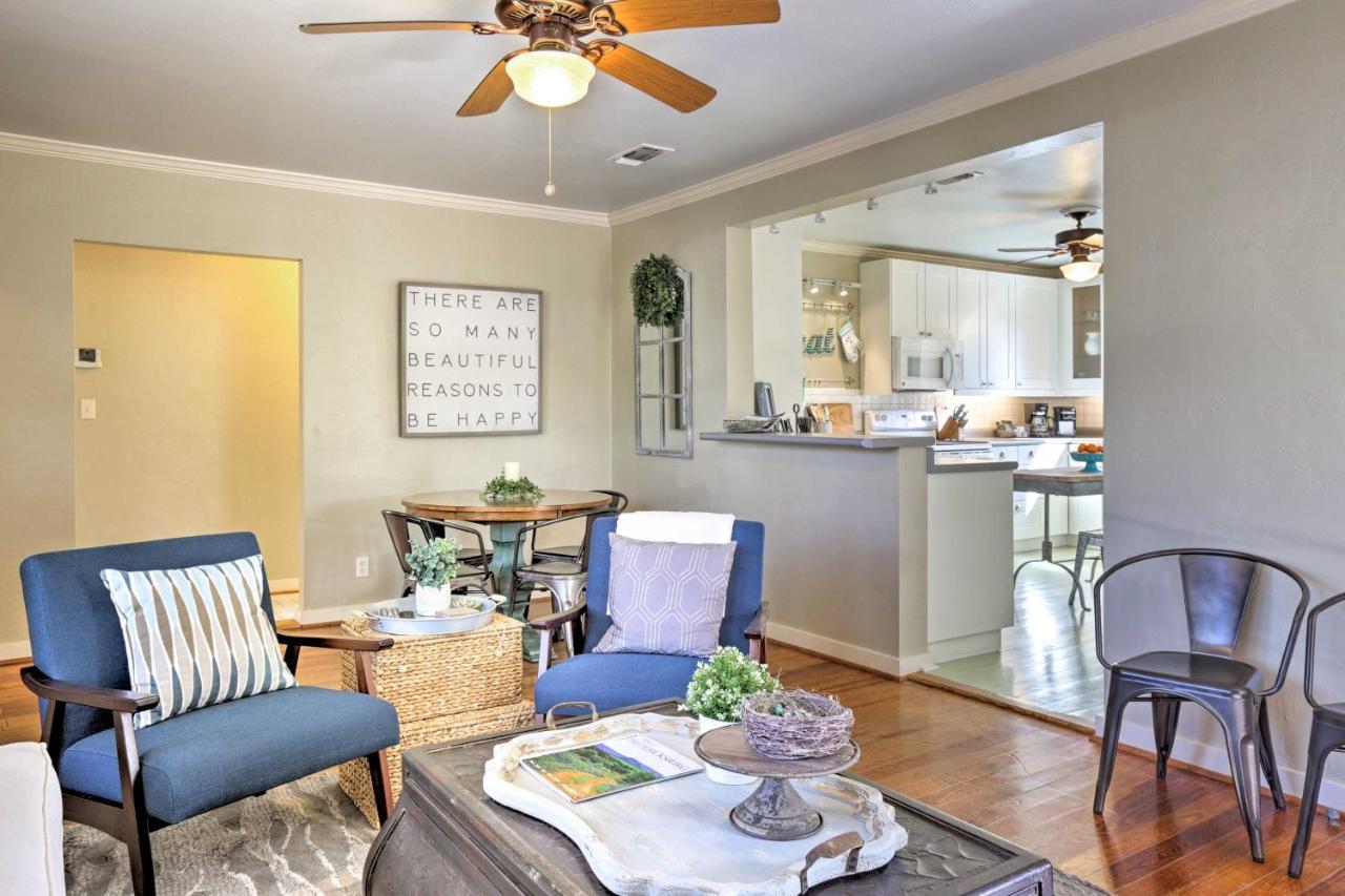 Holiday home With Grill - Walk To Main St! Fredericksburg